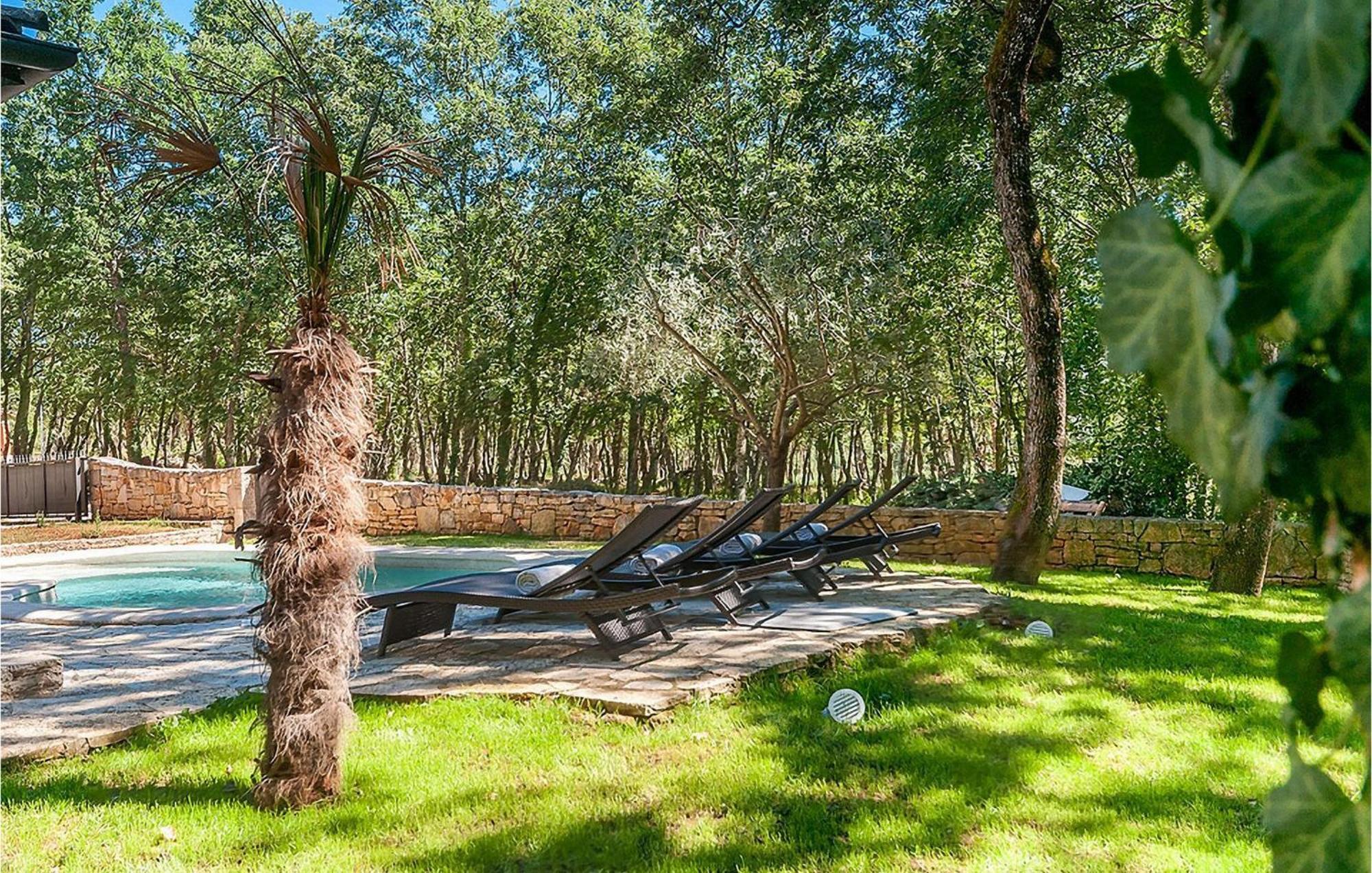 Villa Anneliese Basici Exterior photo
